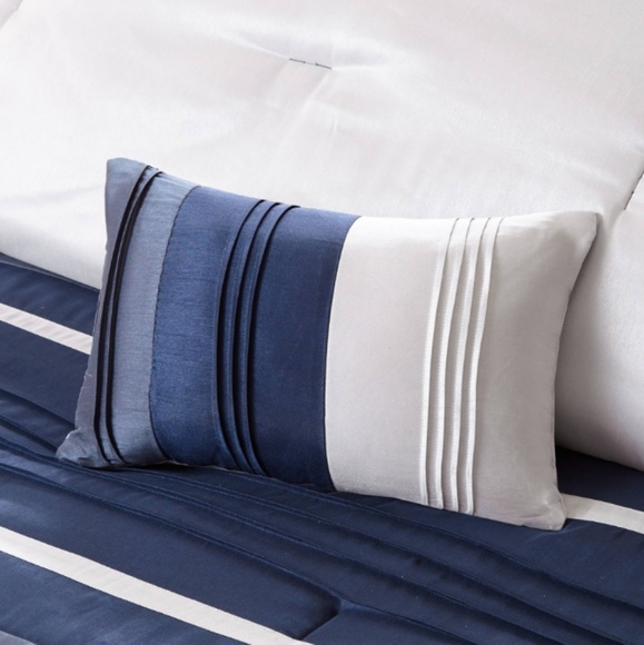 🛑🛑SOLD🛑🛑Madison Park Blaire 7Pcs King Comf Set - Picture 7 of 8